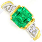 Intensiv grüner Spitzen-Smaragd Diamantring