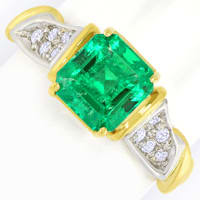 zum Artikel Intensiv grüner Spitzen-Smaragd Diamantring, Q0156