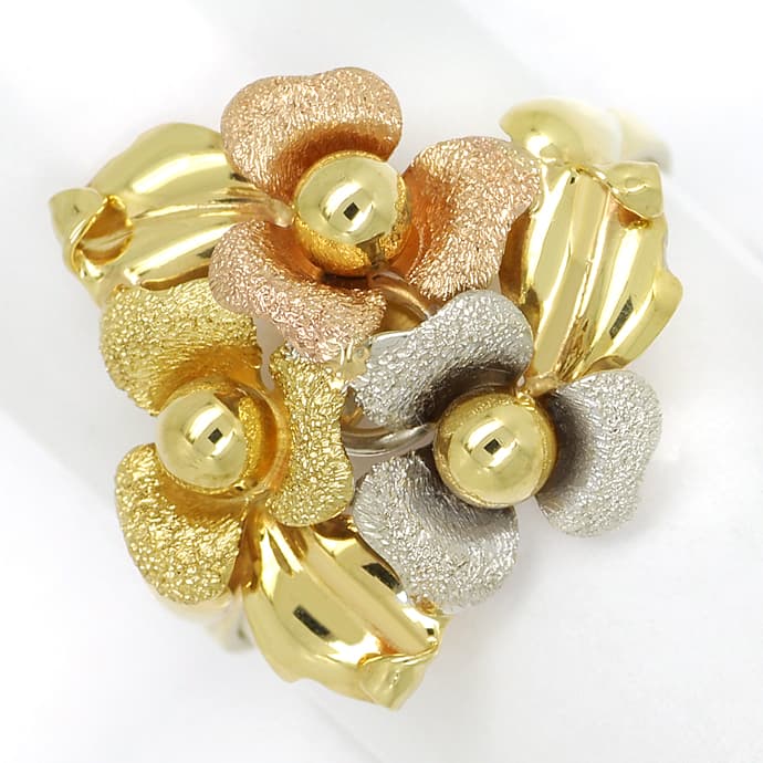 Gold Blütenring in sehr dekorativem dreifarbigen Design, aus Designer-Goldringe Platinringe