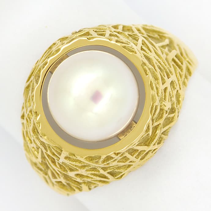 Designer-Ring mit 9mm Akoyazuchtperle in 585er Gelbgold, aus Edelstein Farbstein Ringen