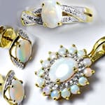 Opale-Diamant-Garnitur Ring Ohrringe Collier
