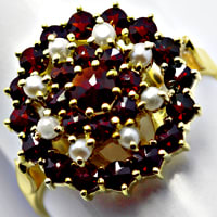 zum Artikel Goldring mit Granaten und Perlen 14K Gelbgold, R1435