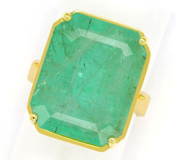 Foto 1 - Goldring mit riesigem 21ct großen Smaragd im Emeraldcut, R9207