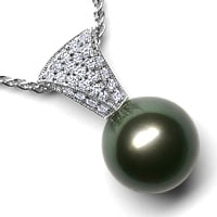 zum Artikel Riesige Tahiti Perle und Brillanten an Weißgold-Collier, S1125